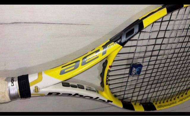 Funda Raqueta Babolat Negra y Raqueta de tenis