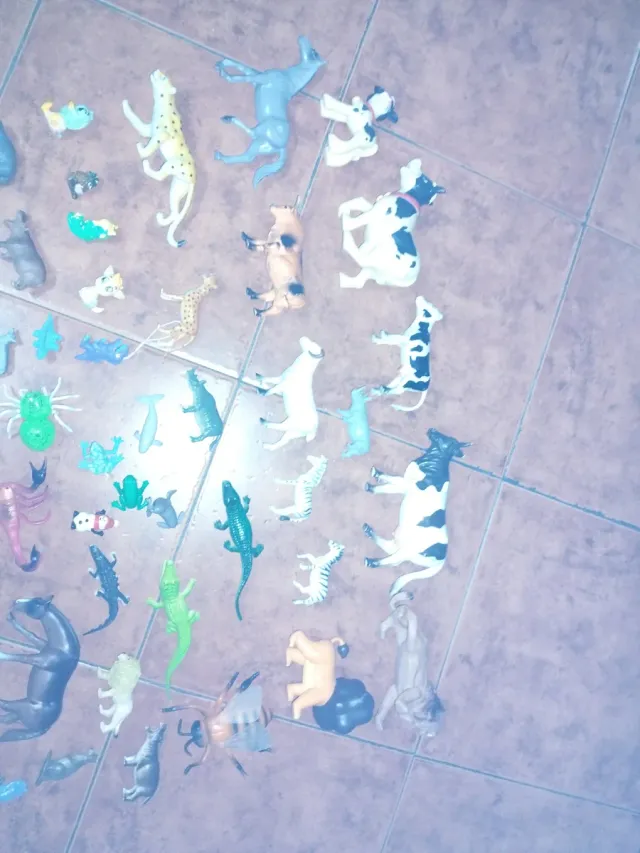 Lote 60 animales de juguete