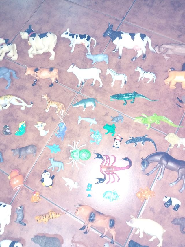 Lote 60 animales de juguete