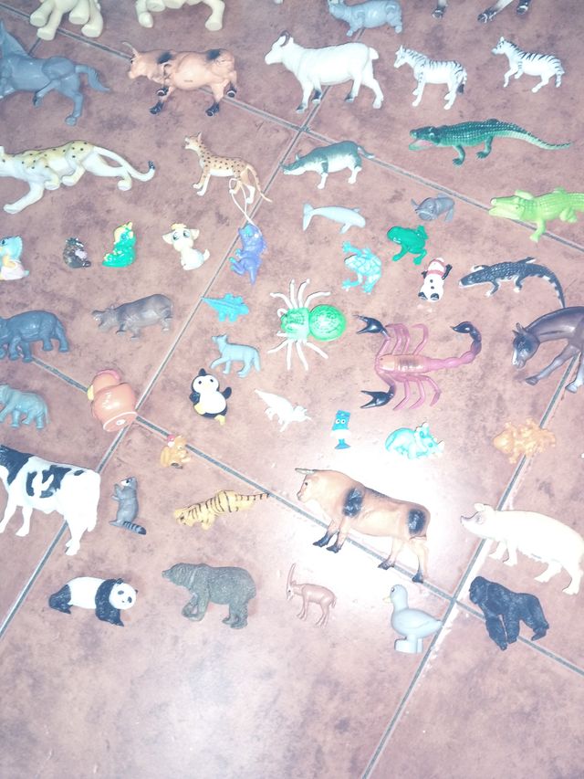 Lote 60 animales de juguete