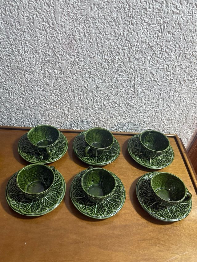 Juego de té verde con diseño de hojas