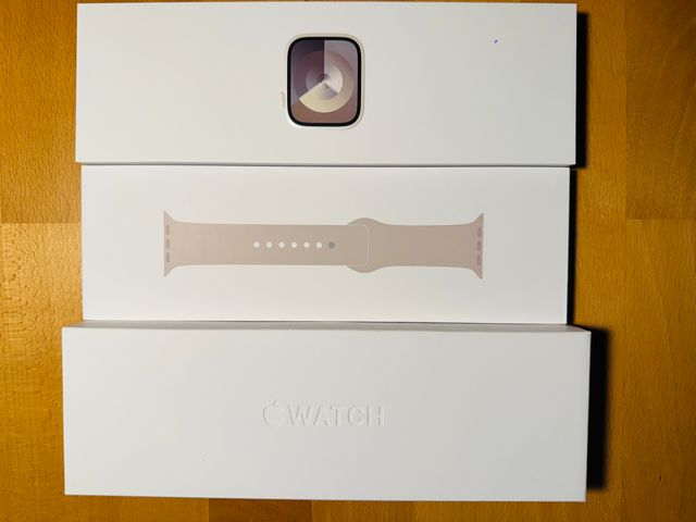 Apple Watch 9, 41mm GPS, aluminio negro, 4 correas