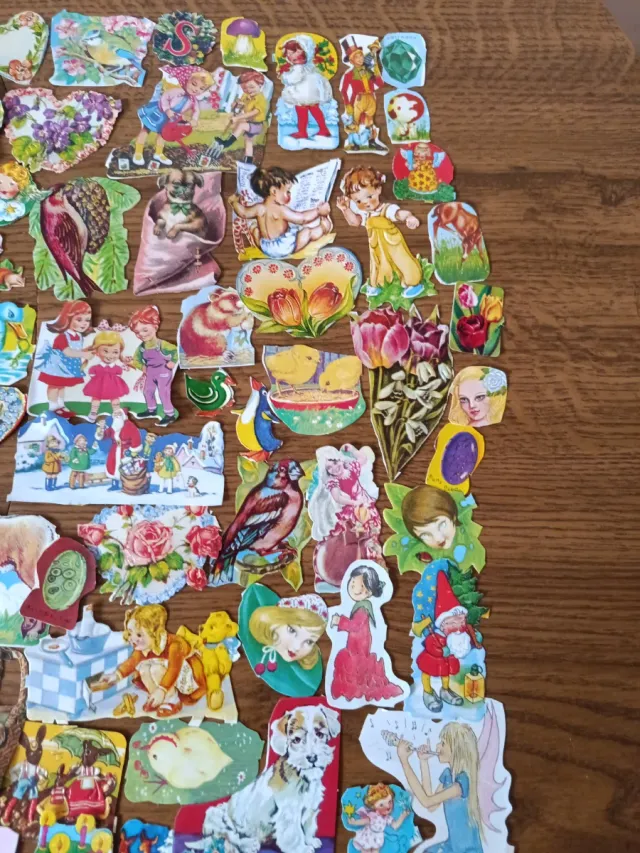 Lote de Cromos de Vários Tamanhos