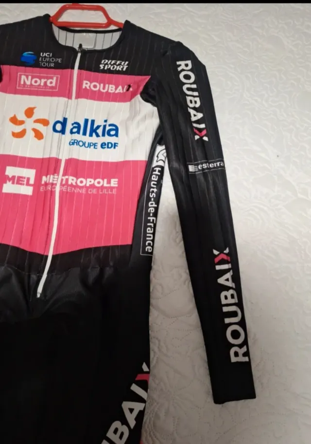Mono Ciclismo Roubaix UCI Europe Tour talla M