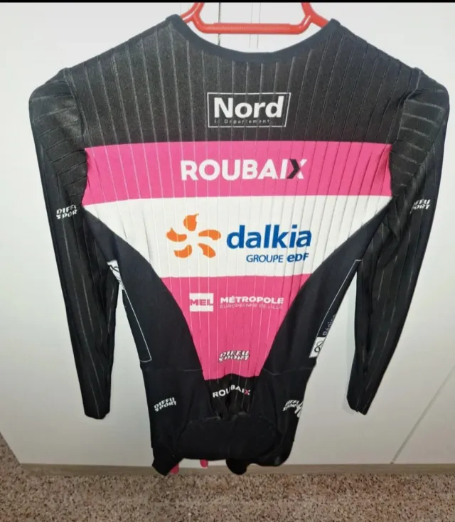 Mono Ciclismo Roubaix UCI Europe Tour talla M