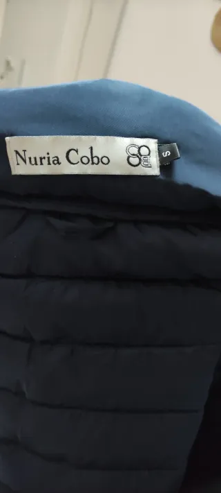 Chaqueta plumífero azul Nuria Cobo