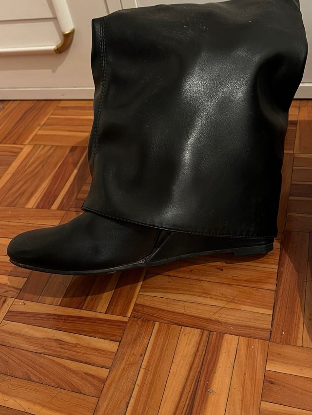 Botas altas negras