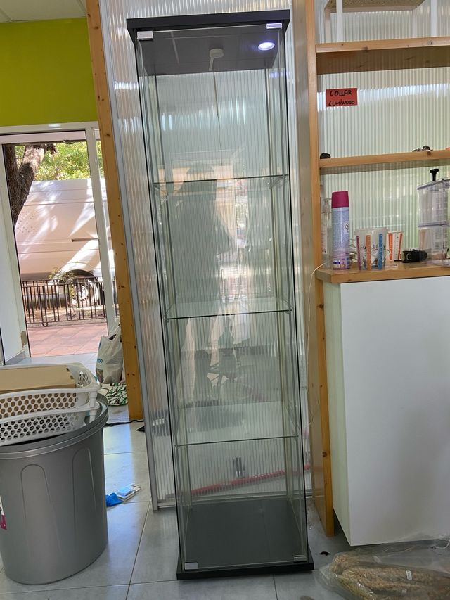 Vitrina expositora cristal negra