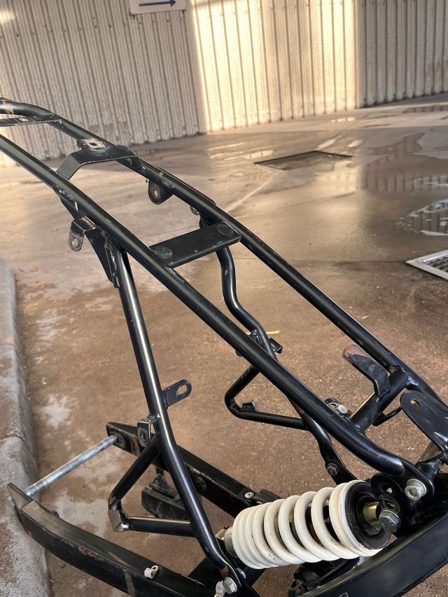 Chasis Beta RR 50 con papeles