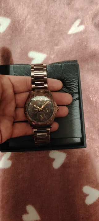 Reloj Lotus Dorado y Rosa