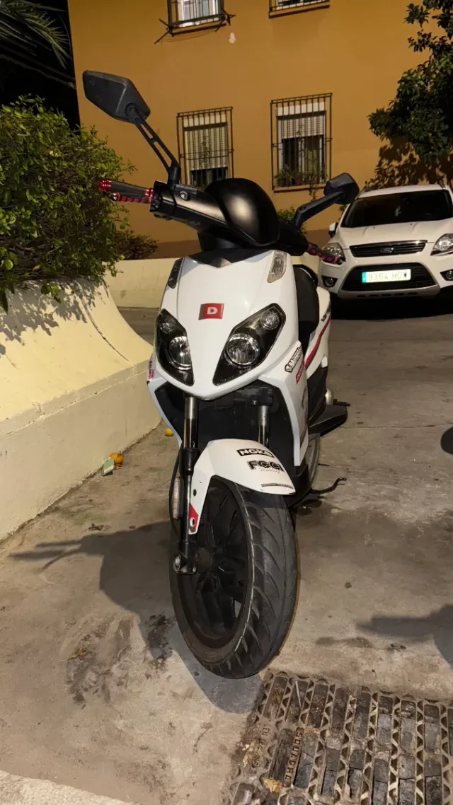 Scooter Derbi Variant Sport 50cc 2T
