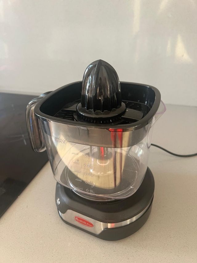 Exprimidor Eléctrico Maxell Power