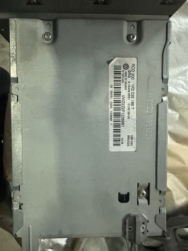 Radio Coche RCD 300 VW Golf 5 Touran Jetta