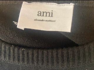 Jersey Ami Paris Negro Corazón Rojo Talla M