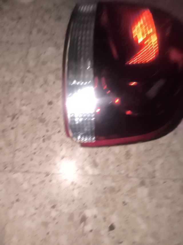 Piloto Trasero Derecho VW Touareg