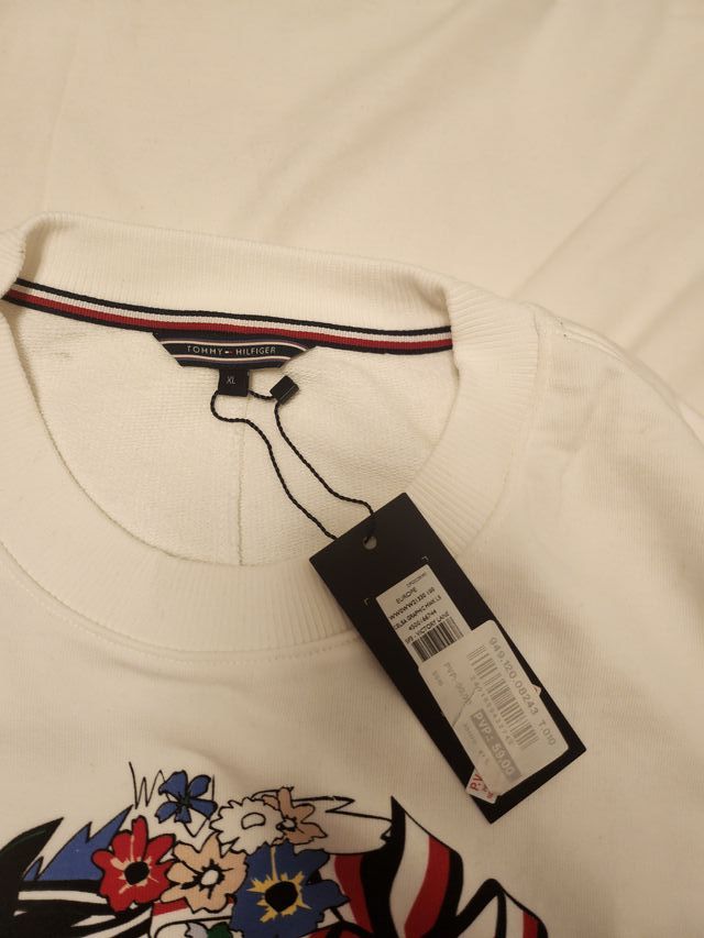 Sudadera Tommy Hilfiger Blanca con Estampado Flora