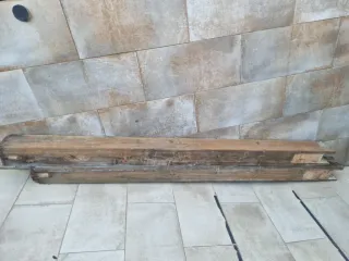 Postes de madera rústica