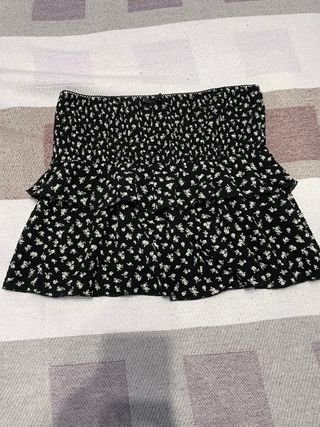 Falda corta estampada floral