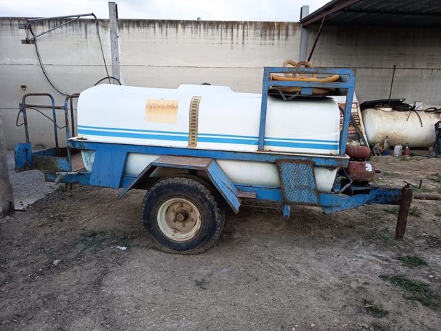 Cuba 3000L para tractor  para más información