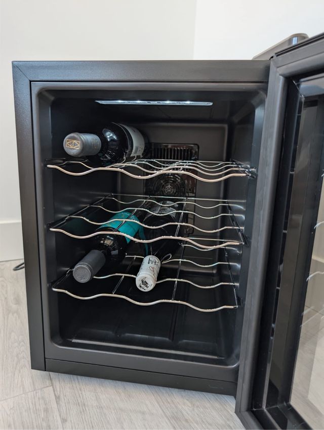 Vinoteca Cecotec 1200 CoolCrystal