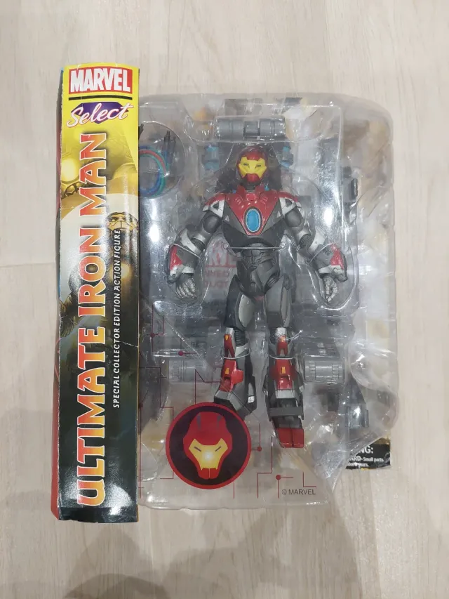 Marvel Select Ultimate Iron Man Figura