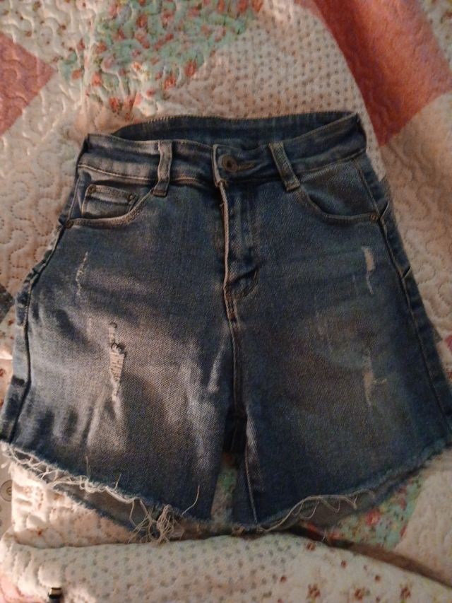 Pantalón tejano corto XS desgastado