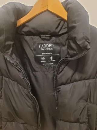 Cazadora acolchada negra