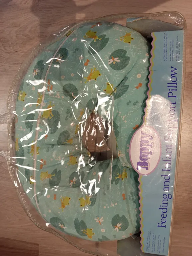 Cojín de lactancia Boppy Pillow. Chicco