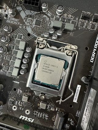 Kit PC Gaming i5-8400, 16GB RAM, Placa MSI