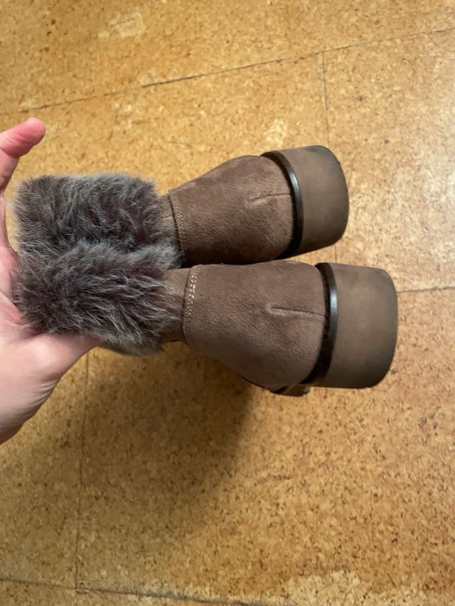 Botas de ante marrón talla 40