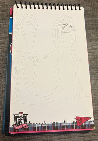 2 libri di design e moda di Monster High