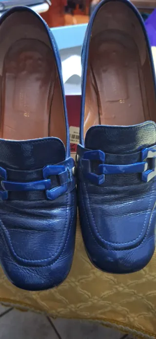 Mocassini blu pelle lucida vero cuoio