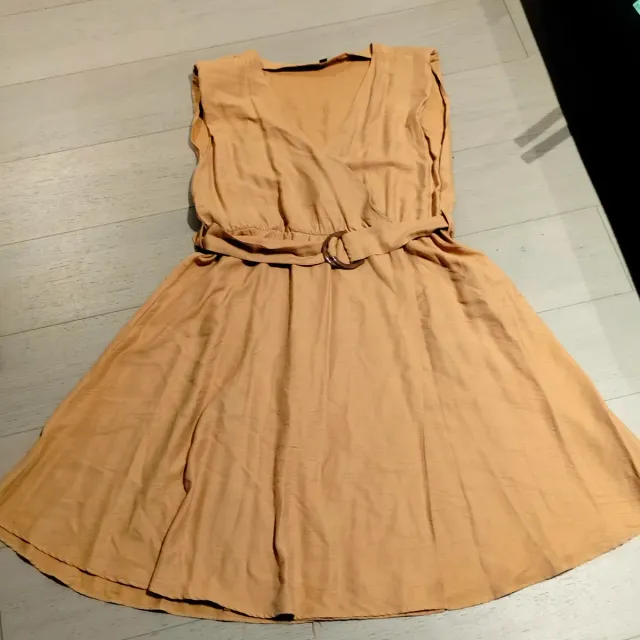 Vestido Cortefiel Verano Color mostaza .Talla M