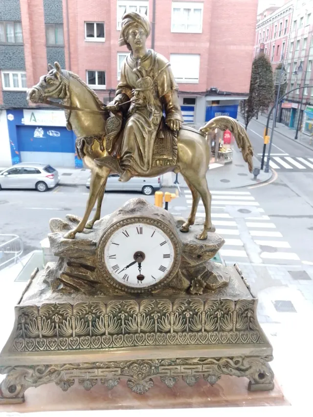 Relógio Empire Style Bronze