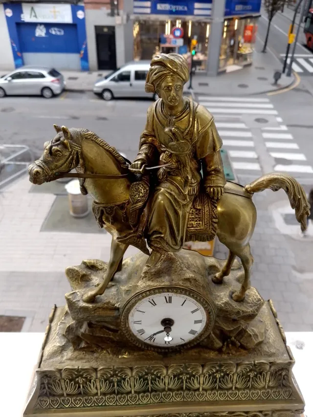 Relógio Empire Style Bronze