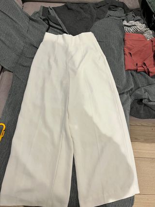 Pantalón Zara blanco elegante