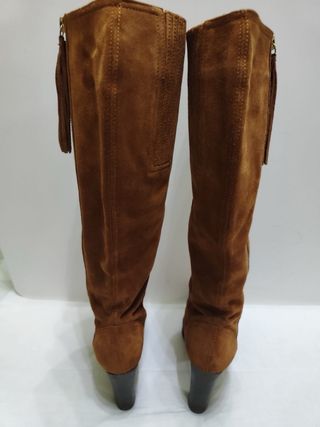 Botas altas camel UNISA