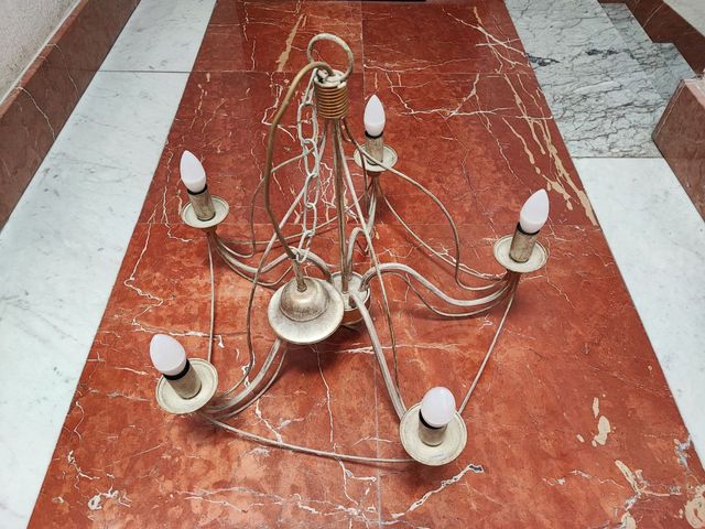 Lámpara de techo metal dorada