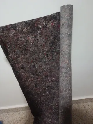 Manta protectora de fieltro gris