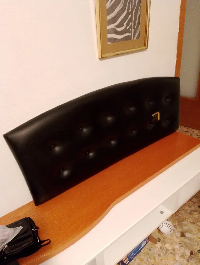 Cabecero de cama negro 135cm
