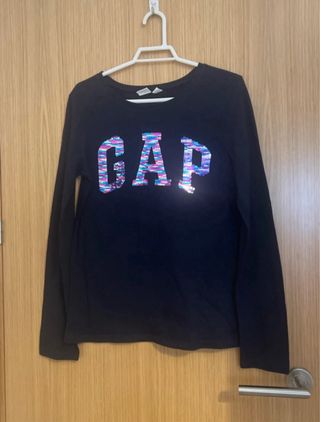 Camiseta GAP lentejuelas negra