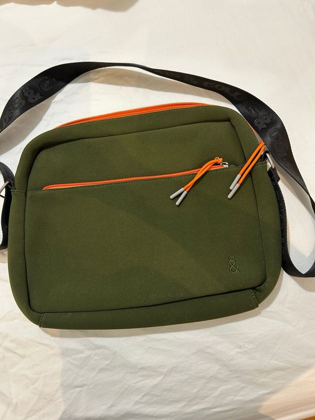 Bolsa Colors & Colors verde y naranja