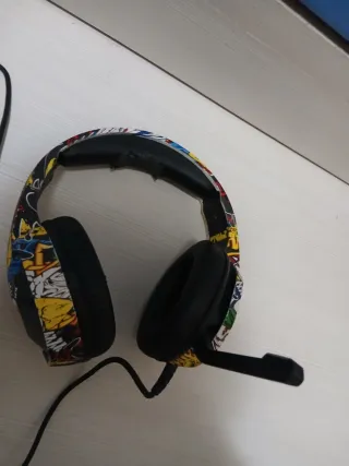 Cuffie da gaming colorate