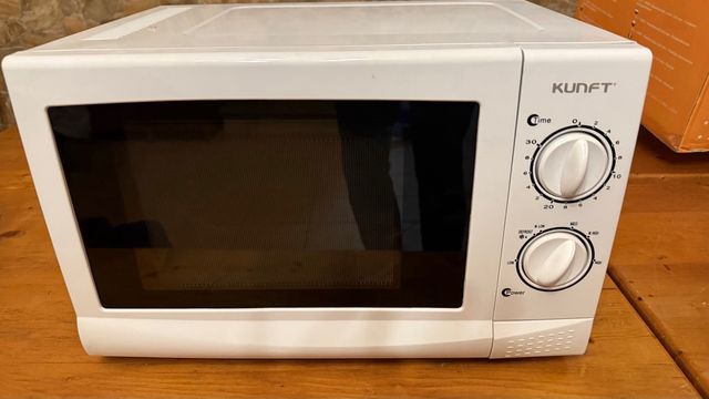 Microondas Knuft 17MX02 20L 700W