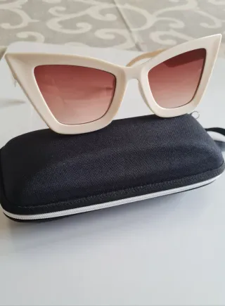 Occhiali da sole donna cat-eye beige