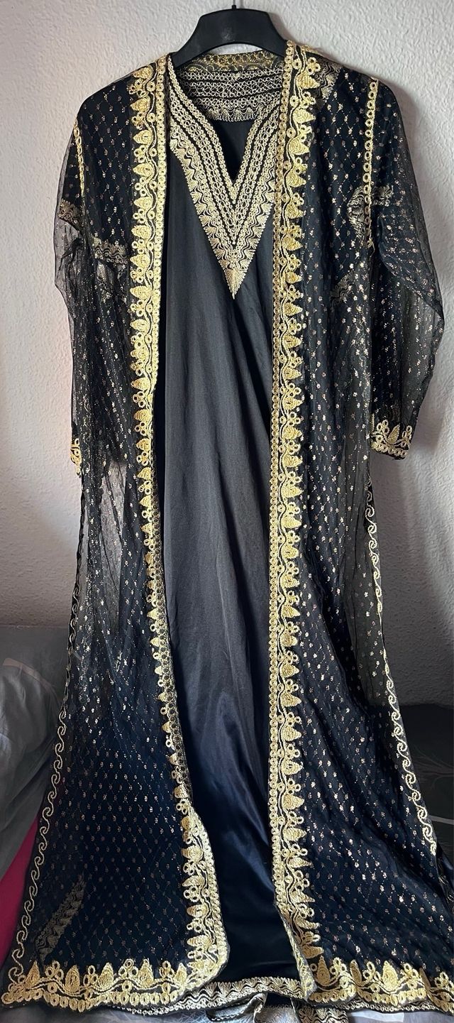 Conjunto Caftán Egipcio Negro y Dorado
