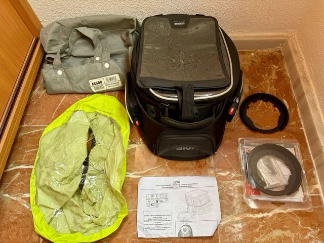 Bolsa Sobredepósito Givi XS308 Tanklock Moto