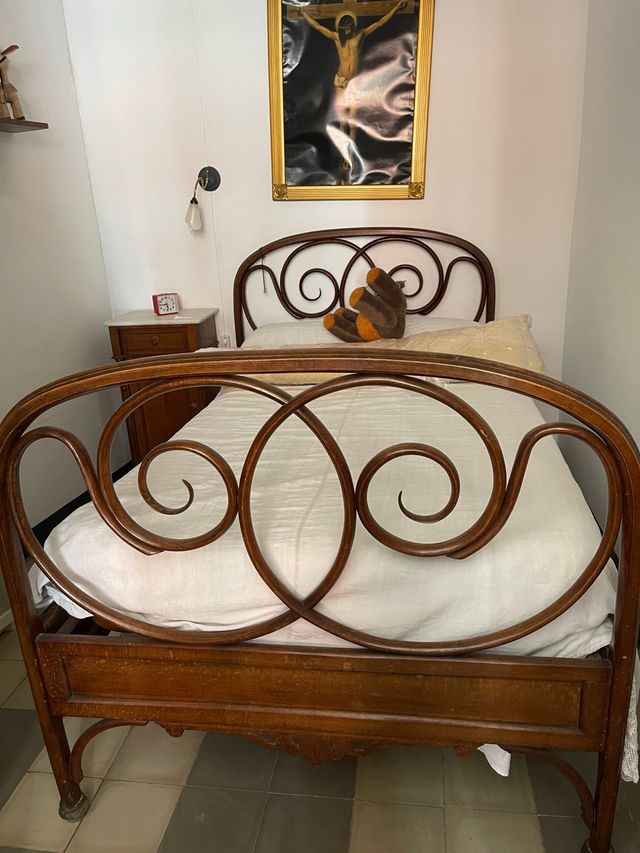 Cama vienesa Thonet principios sXX