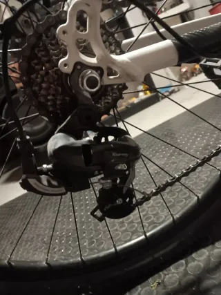 Bici MTB LEROC Blanca y negra Talla L