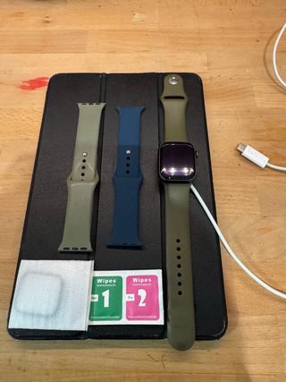 Apple Watch Series 7 41mm Verde y Azul Marino